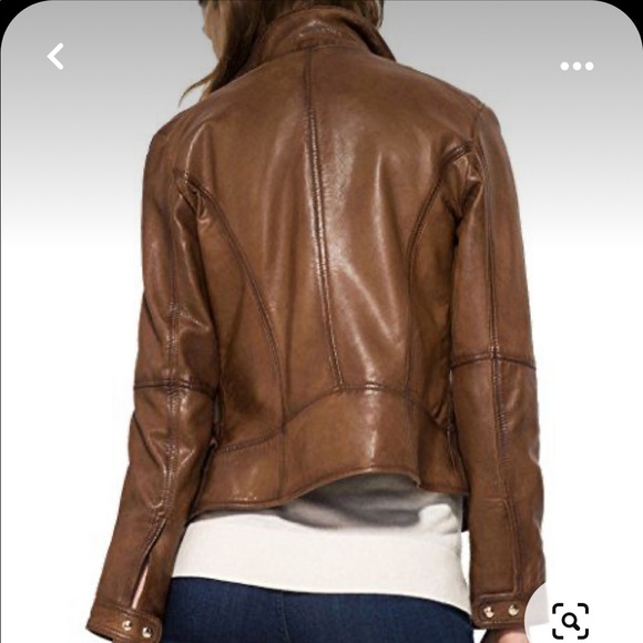 Massimo Dutti Women's leather Jacket - Picture 4 of 9